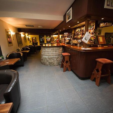The Angel Hotel Helston Buitenkant foto